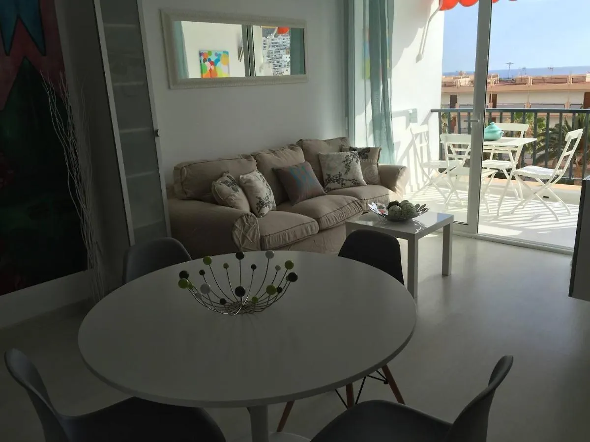 Delicious Los Cristianos,2Bdr 2Bathr Beachclose Spain