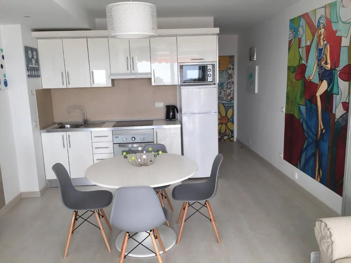 Delicious Los Cristianos,2Bdr 2Bathr Beachclose Spain