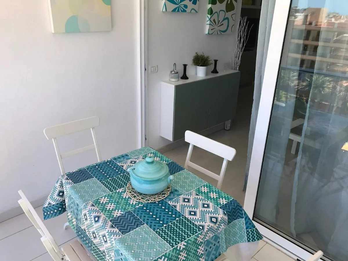 Delicious Los Cristianos,2Bdr 2Bathr Beachclose Apartment